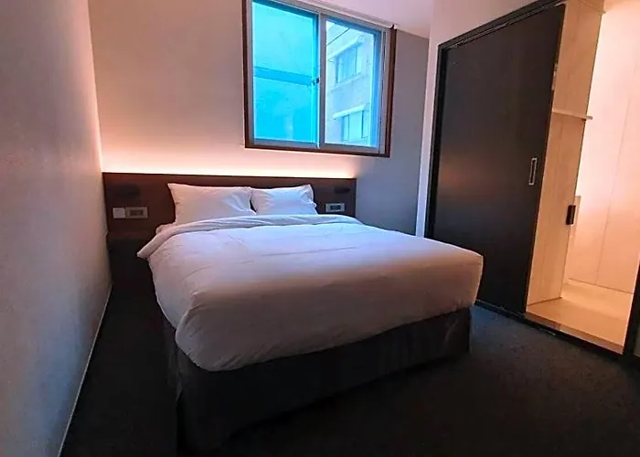 Hotel Pillowsopher Hongdae *